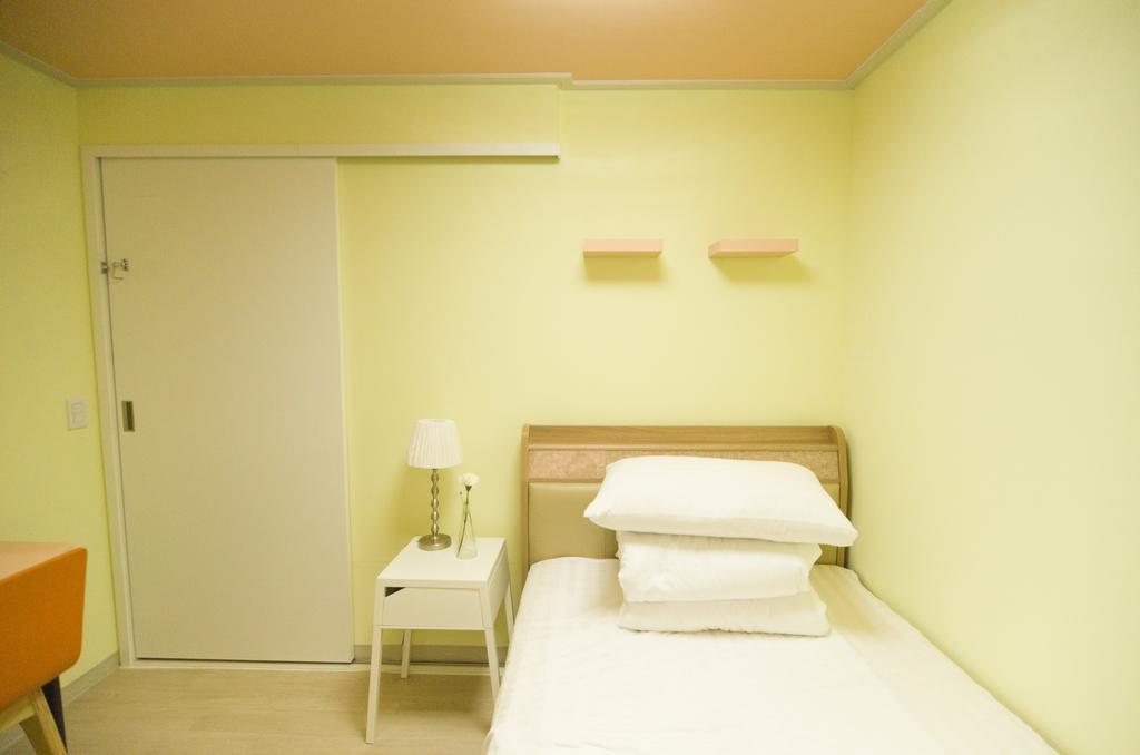 Lombard House Hostel Seoul Exterior photo