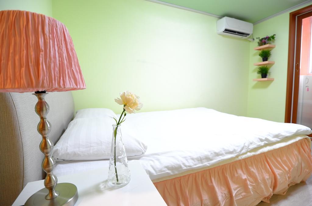 Lombard House Hostel Seoul Exterior photo